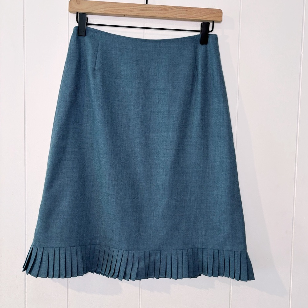 Ann Taylor Blue Wool Blend Skirt With Pleated Hem 8P